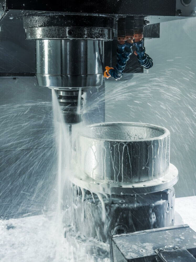 Närbild av sömmarna på en bilbarnstol