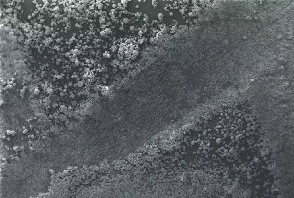 Mikrokapslar upplösta i vatten