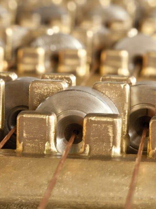 Närbild på lyftanordning för koppartråd