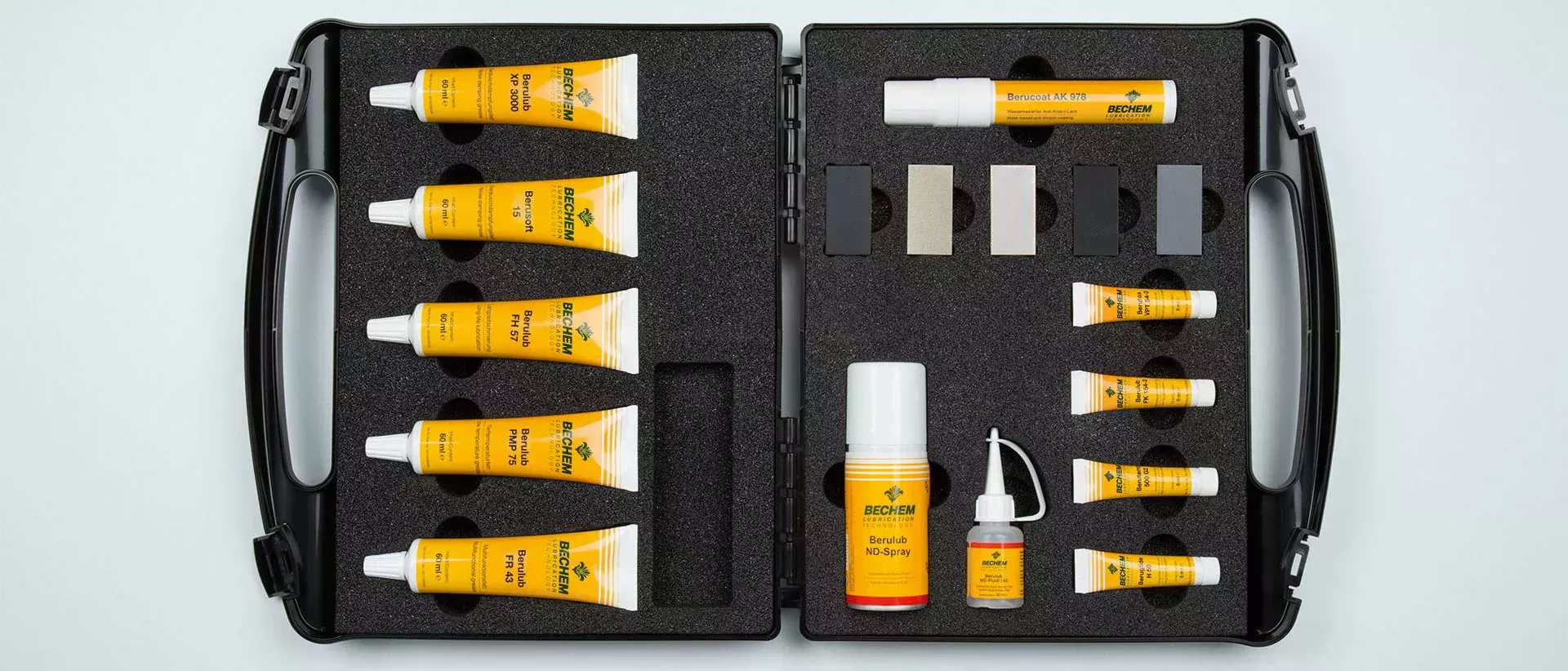 Öppnat bullerdämpningsfall från BECHEM