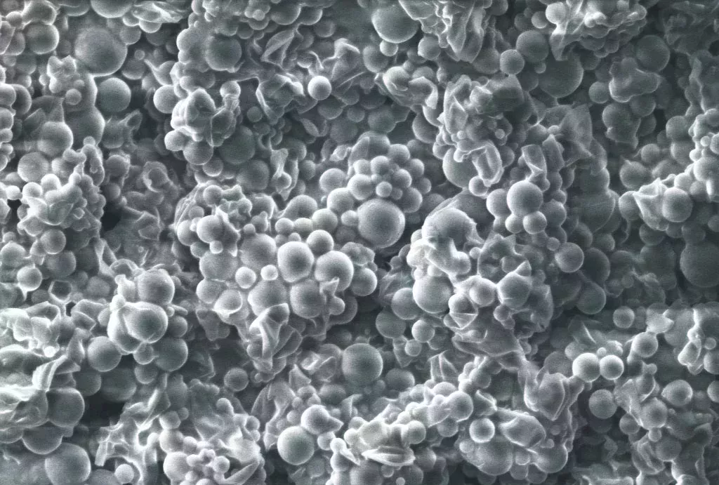 Mikrokapslar upplösta i vatten